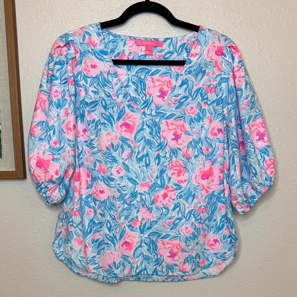Lilly Pulitzer Ivee “Bondi Blue my Little Peony” Floral Puff Sleeve Cotton Vneck